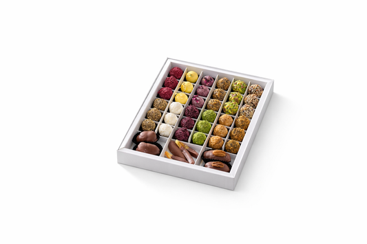 Maison Premium Karışık Trüf Çikolata Kutusu El Yapımı Gurme Beyaz Çikolata Hediye Kutusu